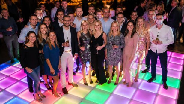 dansvloer-huren-voor-bedrijfsfeest-7-tips-voor-succes-1785550028
